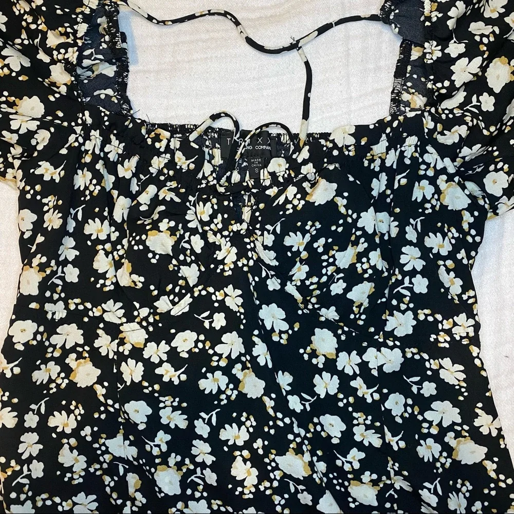 Rebekah floral bustier mini swing dress from Francesca’s - Picture 3 of 7